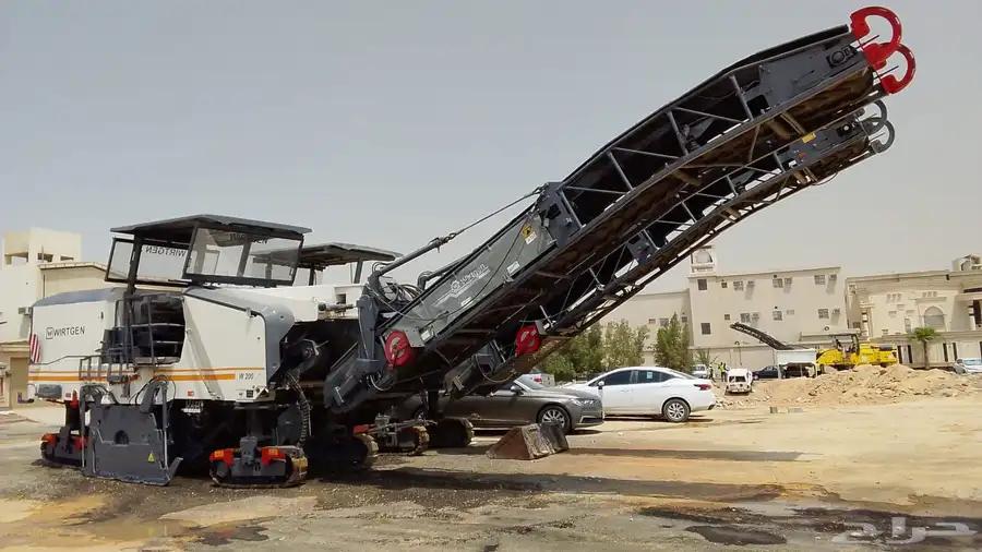 قشاطة اسفلت للايجار